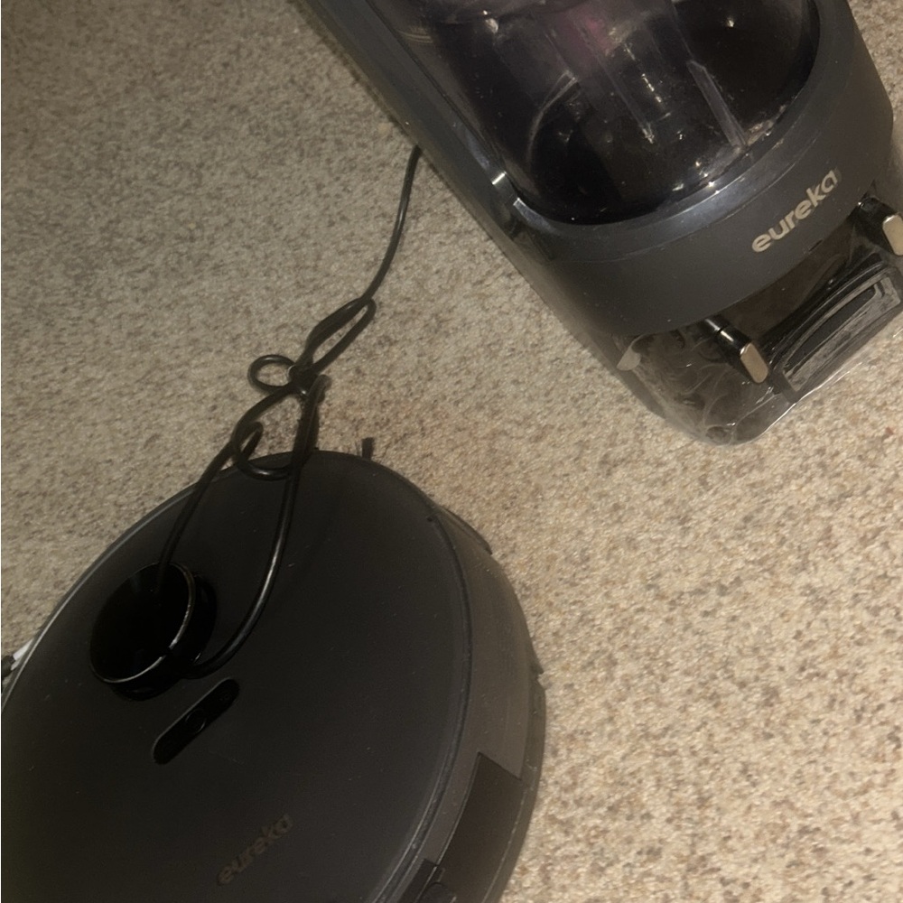 Eureka robot vacuum
